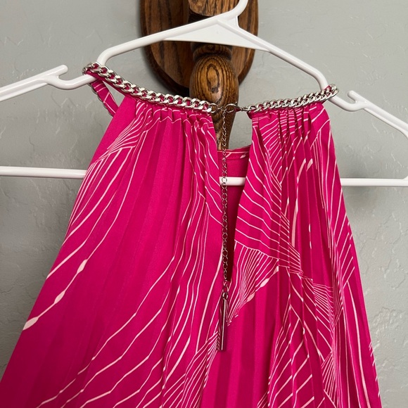 Elie Tahari top - Picture 7 of 7